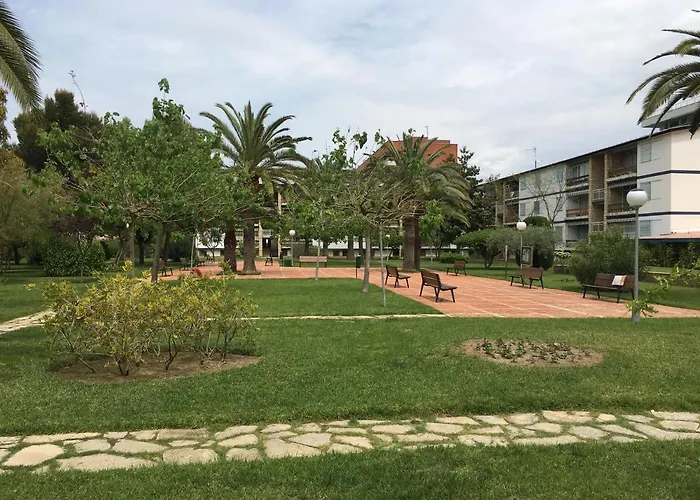 Book Ibiza Apartman *